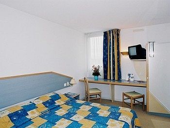 Akena City Valence Bourg-les-Valence Bagian luar foto